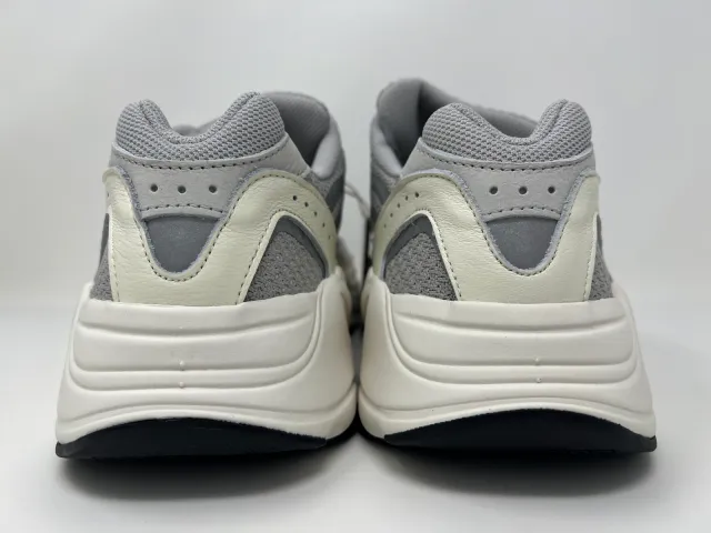 adidas Originals Yeezy Boost 700 V2 Static 2022 White Gr...