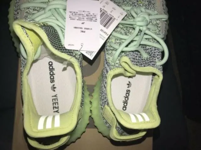 Flaw - adidas yeezy boost 350 v2 yeezreel reflective/glow size 8.5 /rare ds *1/1