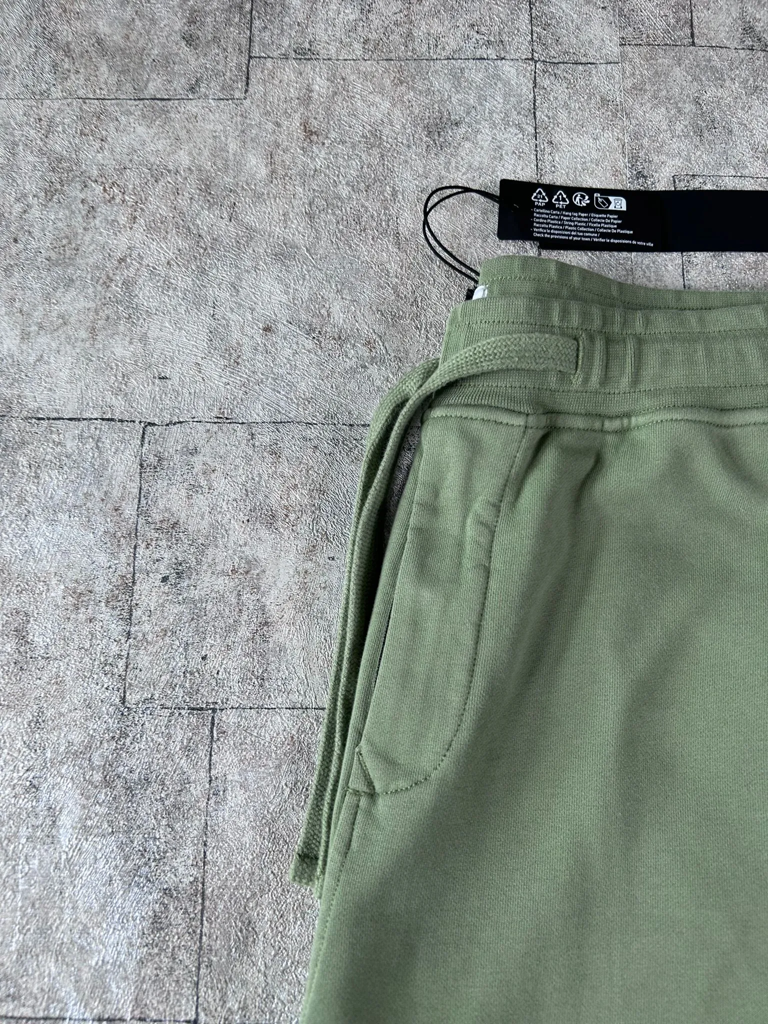 STONE ISLAND CARGO SWEATPANTS