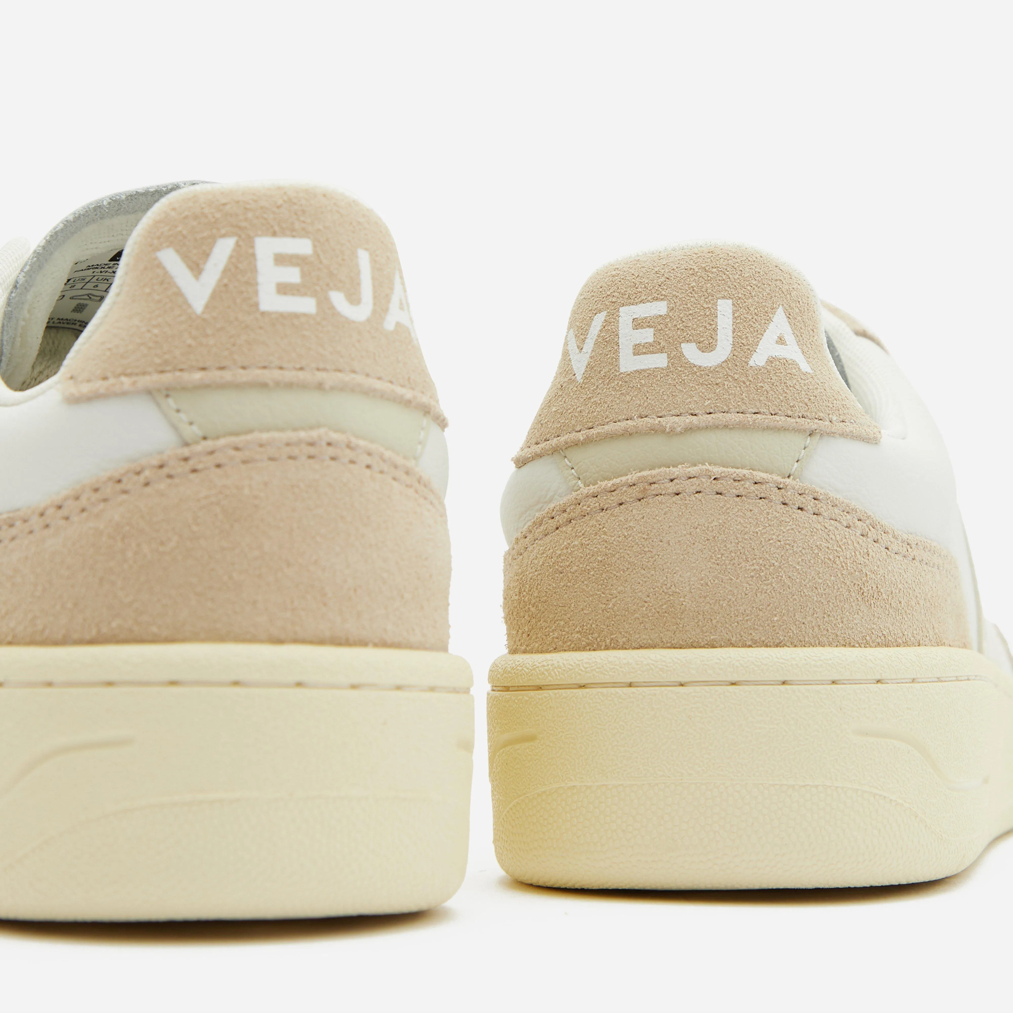 Veja V-90 Women's