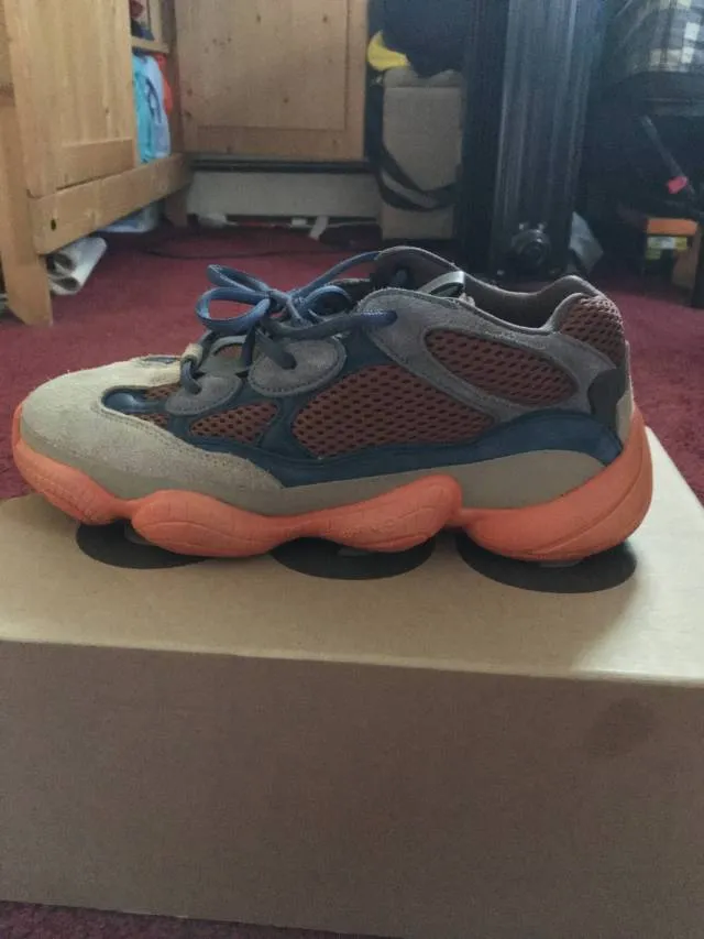 Yeezy 500 Adidas Orange/Beige size 9.5